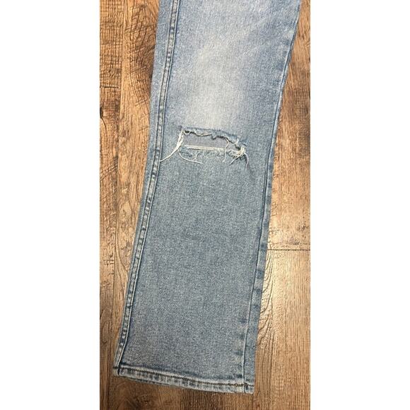 Good American CURVE FITTED HIP & THIGH -STRAIGHT LEG -Distressed KNEES SIZE 2/26 - Picture 7 of 11